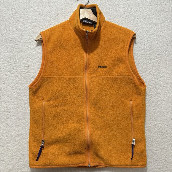 PATAGONIA Men's Orange Synchilla Fleece Zip Up Vest Size Small Made In USA - Picture 1 of 15